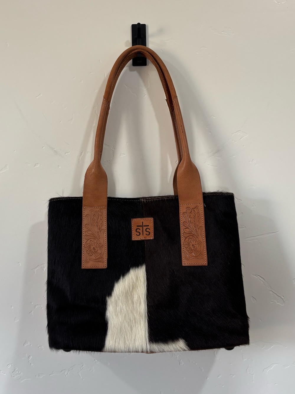 STS Ranchwear Yipee Kiyay tote bag purse cowhide tooled leather